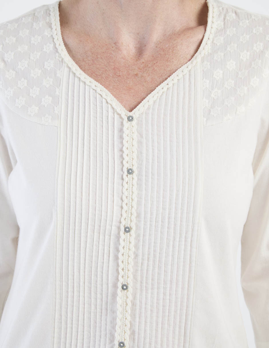 Playera manga 3/4 cuello V para mujer 4