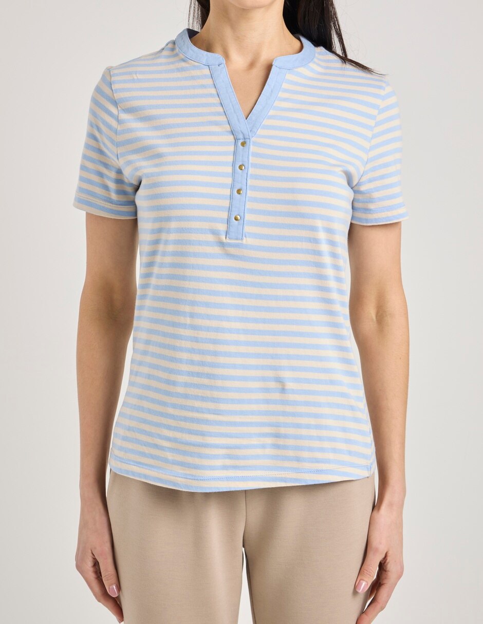 Playera manga corta La Mode cuello v para mujer