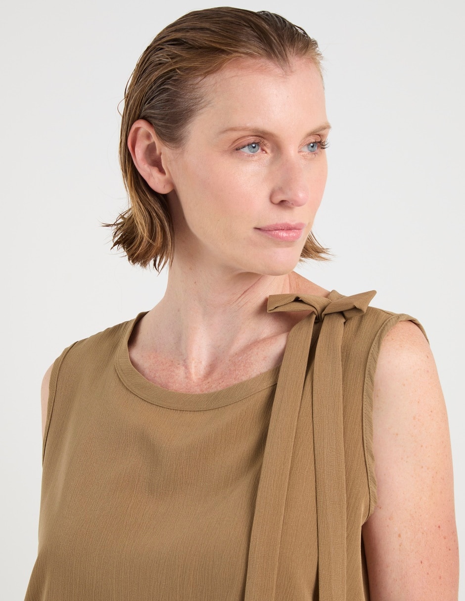 Blusa de tirantes para mujer 9